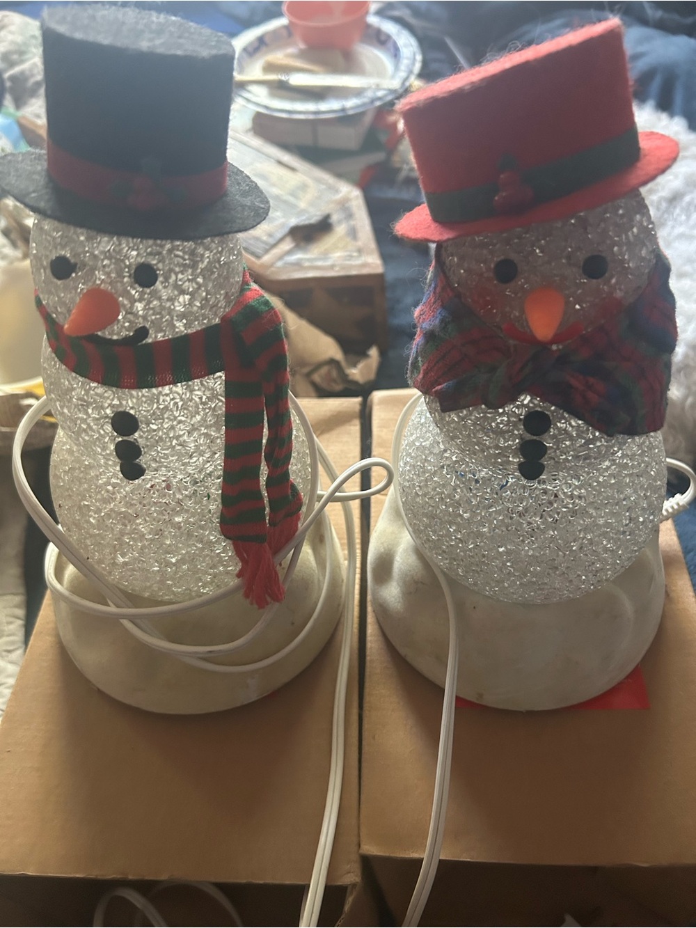 Avon Crackle Snowman Lamps with Red & Black Hats light up